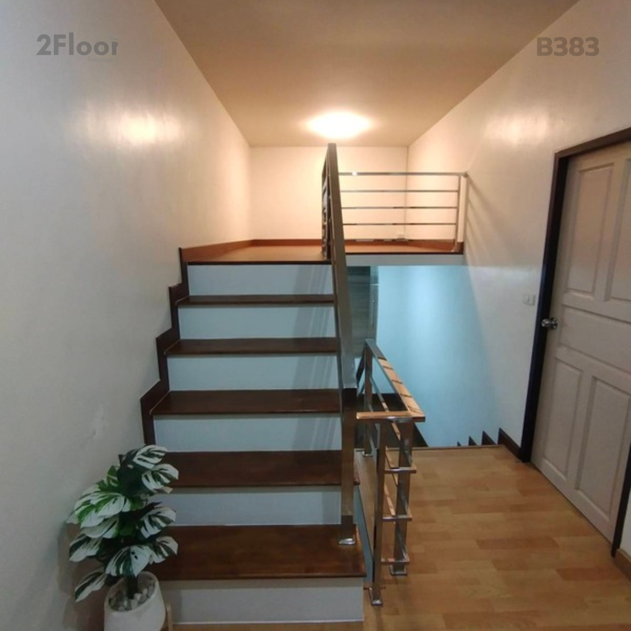 ชั้นลอยสแตนเลส